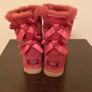 Practically New Double bow Ugg boots
